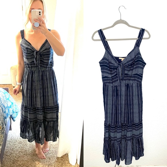 Vici Dolls Gibson Latimer Navy and White Striped MIDI Dress womens size medium